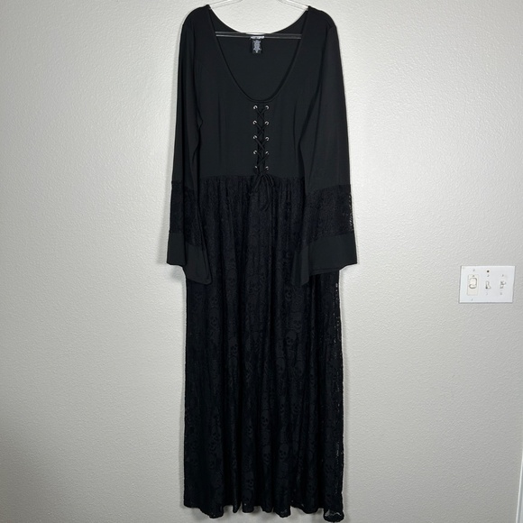 Hot Topic plus size 3X skull lace maxi dress bell sleeve black goth witchy - Picture 3 of 14